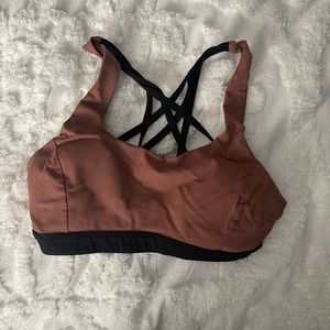 Lululemon sports bra